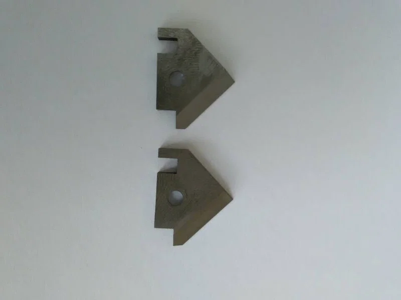 Máquina peladora de alambre coaxial para cuchillas giratorias