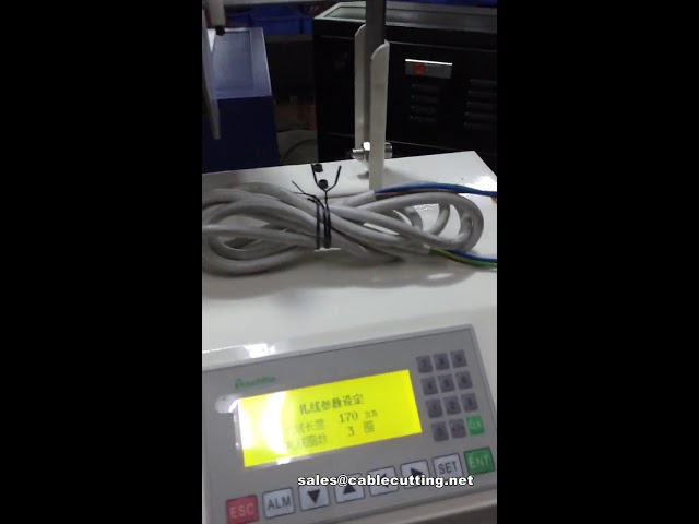 Máquina automática de atado de varillas y ensamblaje de arneses de cables