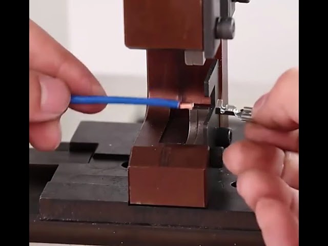 Aplicador de crimpado de terminales sueltos - Molde OTP para conectores de grano único, crimpadora de prensa simple