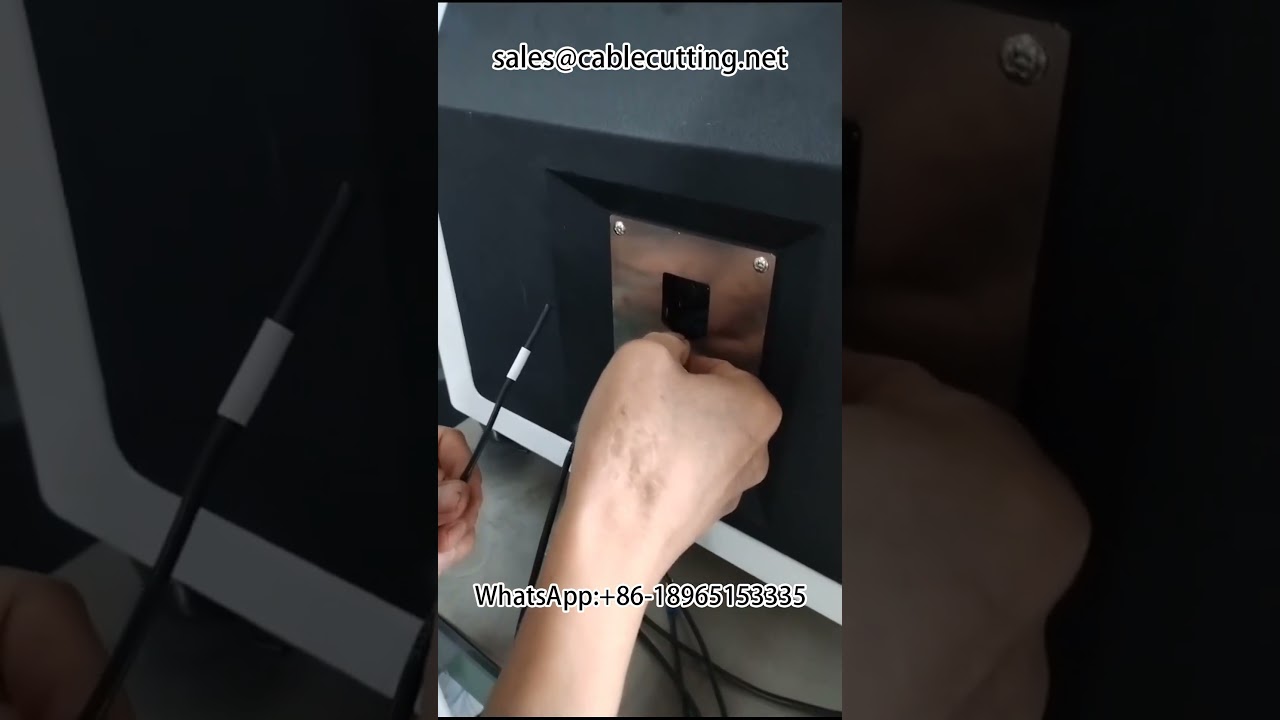 Máquina para pelar, trenzar y crimpar terminales a granel #MáquinaDeTerminalesAGranel #TerminalesAGranel