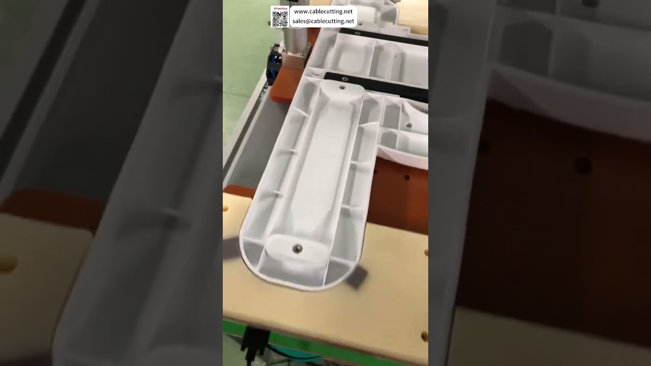 Operación Diaria de Máquina Automática de Atornillado | Equipo de Automatización Industrial de Alta Eficiencia