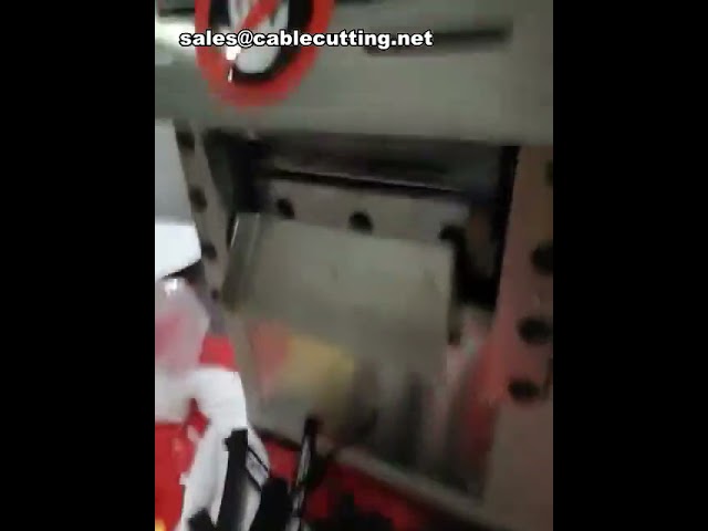 Máquina de corte automática para cintas de cremallera y etiquetas de marca