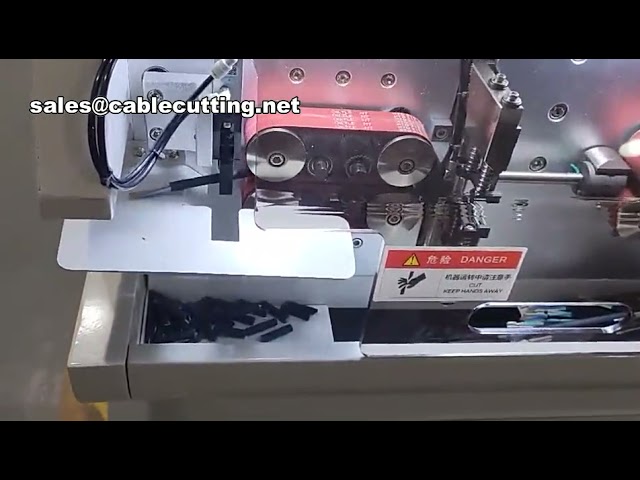 Máquina Peladora y Cortadora Automática de 32 Ruedas para Cables Multipolares y Blindados – Pelado Interior y Exterior Integrado hasta 25mm