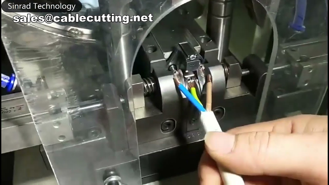 Máquina Automática de Crimpado para Clavijas VDE | Inserción y Crimpado de Precisión
