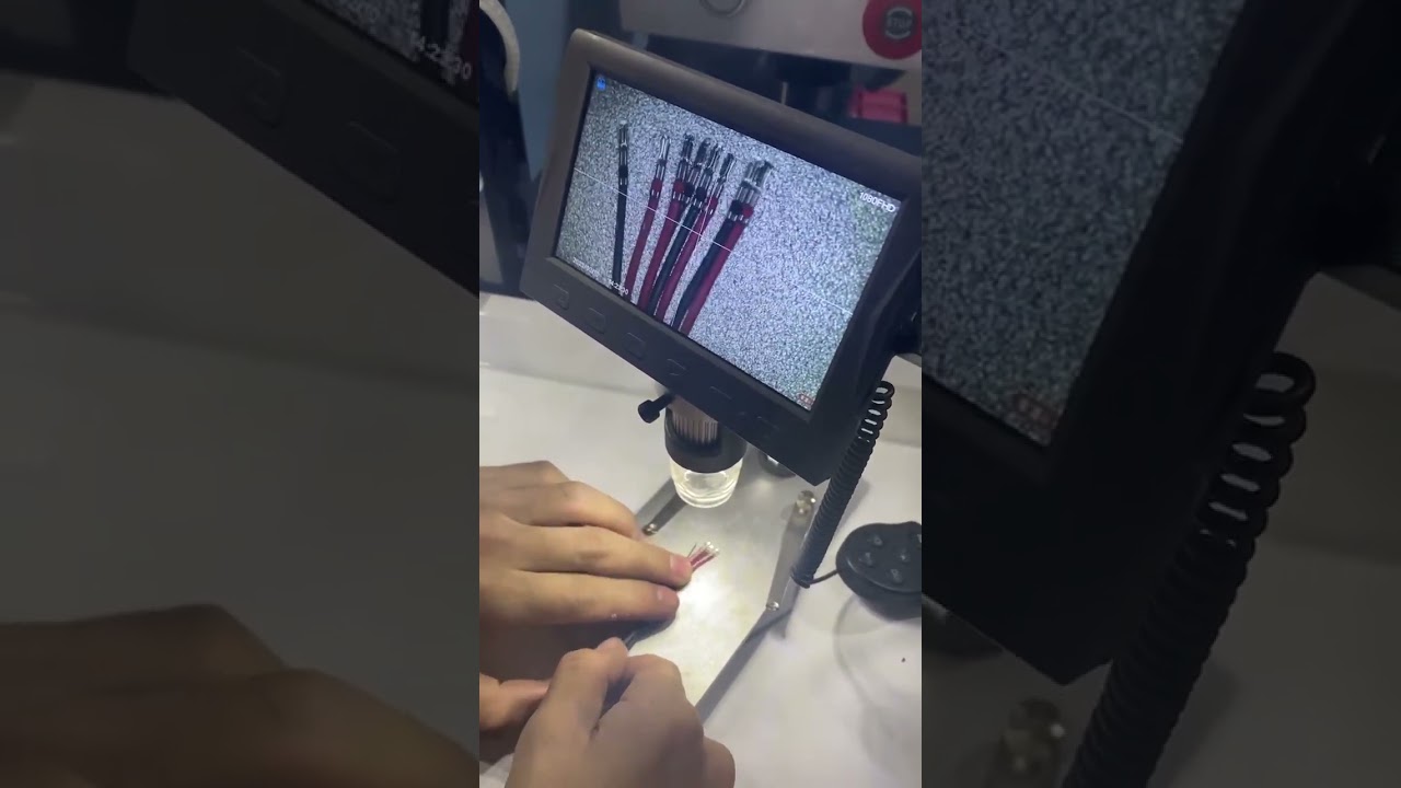 Máquina 2 en 1 para pelar cables multinúcleo y crimpar terminales automáticamente