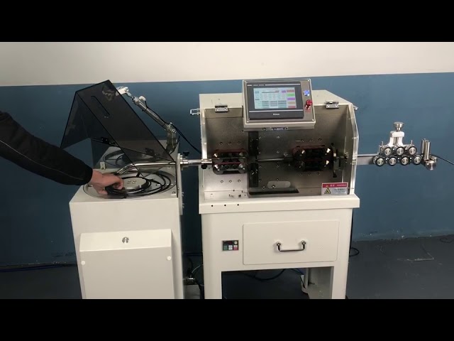 Máquina automática de corte y pelado de cables multipolares con bobinador WPM 680-1