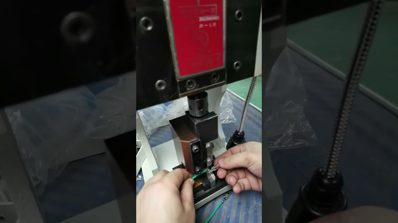 Máquina de Terminales Silenciosa 1.5T + Molde de Grano Simple 1104 para Pruebas de Cliente