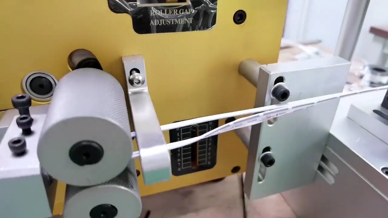 Máquina Peladora de Cables Automática con Separador de Hilo Doble Tipo 2P y Corte de Hilo Simple