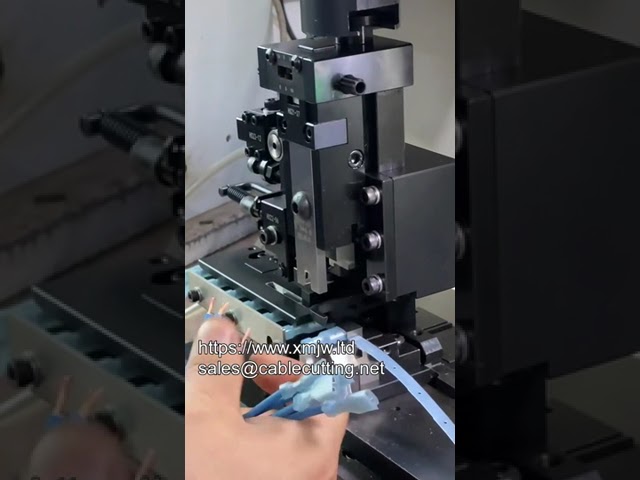 Máquina Horizontal para Terminales Preaislados en Bobina | Crimpeado Automático de Alta Velocidad