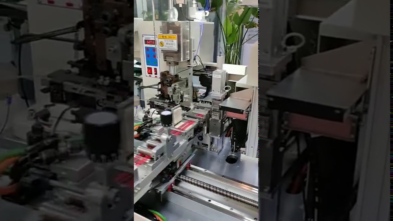 Máquina automática para insertar múltiples cables en carcasas de enchufe plástico WPM-DPW12